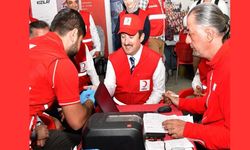 Vali Ali Hamza Pehlivan Kızılay Haftası Etkinliğine Katıldı