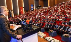 Bakan Ömer Bolat ve Vali Atilla Toros Mersin Ekonomi Zirvesi'ne Katıldı