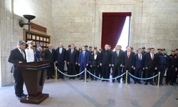 Mersin Büyükşehir İtfaiyecileri Ata’nın Huzurunda