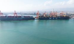 “Mersin Uluslararası Limanı, Yeni Tamamlanan Emh2 Terminalinde İlk 400 Metrelik Mega Gemiyi Karşıladı”