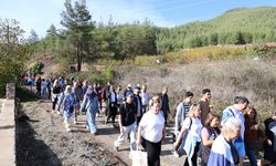 Toroslar’da Cumhuriyet Doğa Yürüyüşü Coşkuyla Gerçekleşti