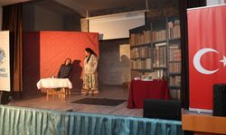 Akdeniz’de Sosyal Farkındalık Tiyatrosu: “Pembe Aslında Siyahtır”