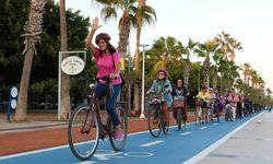 Büyükşehir, Kadınlara Güvenli Bisiklet Sürmeyi Öğretiyor