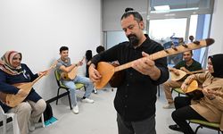Mersin Büyükşehir’in Ücretsiz Enstrüman Kurslarına Yoğun İlgi