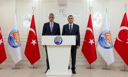 SAĞLIK BAKANI MEMİŞOĞLU, MERSİN VALİSİ TOROS’U ZİYARET ETTİ