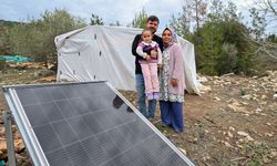 Güneş Paneli Desteği Konargöçer Yörüklerin Hayatını Kolaylaştırıyor