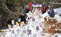 Mersinli Yazarlar Kardelen Kitaplığı Oluşturdu