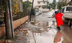Yenişehir Belediyesi Yağışa Karşı Sahada: Merkez ve Kırsalda Eş Zamanlı Müdahale