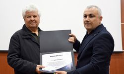 Büyükşehir Tarafından Düzenlenen ‘Mersin Roman Yarışması’nın Ödül Töreni Gerçekleştirildi