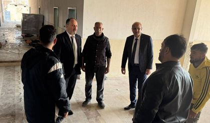 Kutlutekin Baş, İncelemelerde Bulundu