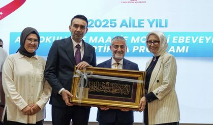 Kursiyerler Sertifikalarını Aldı