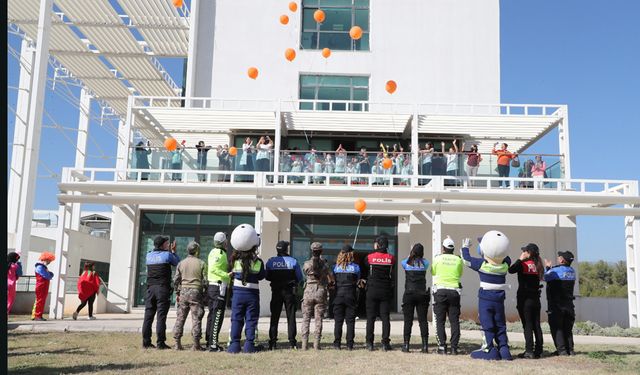 Mersin Polisinden Anlamlı Ziyaret