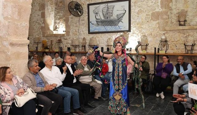 Amphora Müzesi’nde Kadın Temalı Defile İlgi Çekti