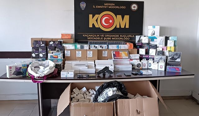Kaçak Telefon Operasyonunda 12 Gözaltı