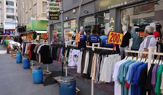 Akdeniz Belediyesi’nden Kaldırım İşgallerine Sıkı Denetim