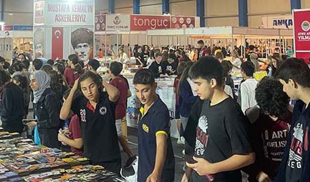 Mersin'de 10. CNR Kitap Fuarı