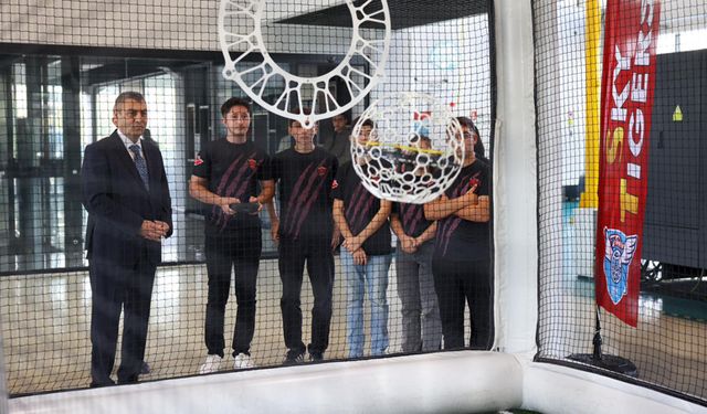 Mersin Valisinden Model Fabrikaya Ziyaret