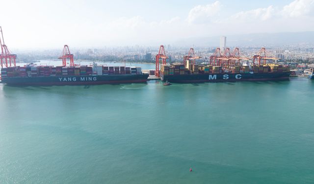 “Mersin Uluslararası Limanı, Yeni Tamamlanan Emh2 Terminalinde İlk 400 Metrelik Mega Gemiyi Karşıladı”