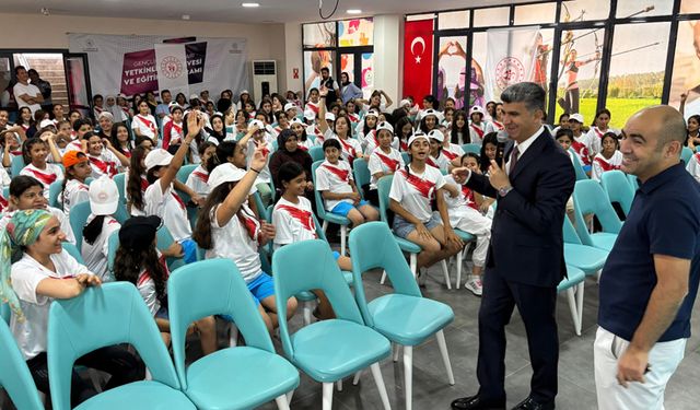 Akdeniz Gençliği Deniz Kampında