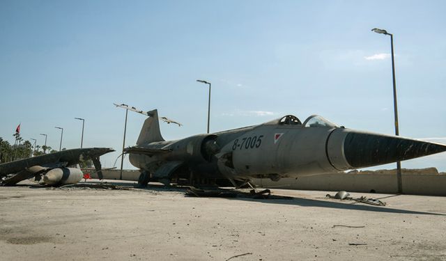 Mersin’in Simge Uçağı Korozyon Nedeniyle Yerinden Kaldırıldı