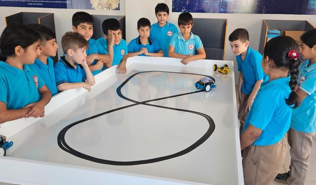 Geleceğin Bilim İnsanları, Akdeniz Belediyesi’nin Yaparak Yaşayarak Öğrenme Merkezi’nde