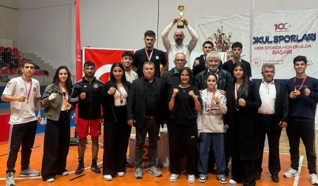 Akdeniz Belediye Spor’dan Cumhuriyet Kupası’nda Tarihi Zafer: 13 Madalya ile Mersin’in Gururu Oldular