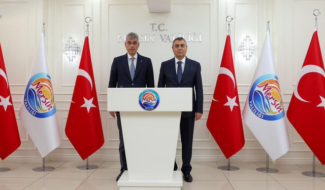 SAĞLIK BAKANI MEMİŞOĞLU, MERSİN VALİSİ TOROS’U ZİYARET ETTİ