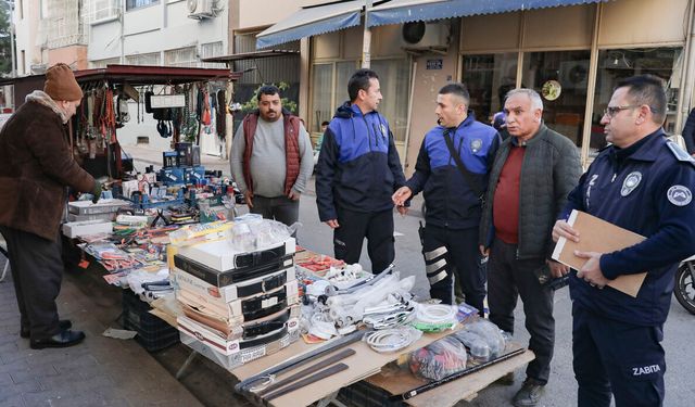Büyükşehir Zabıta Ekipleri Kaldırım İşgaline Geçit Vermiyor