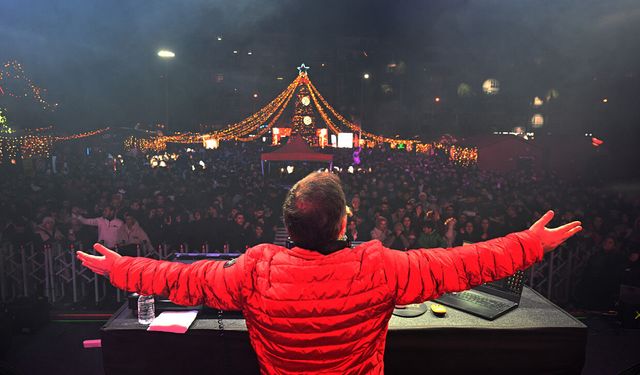 Mersinliler Yeni Yıla Büyükşehir İle ‘Merhaba’ Dedi