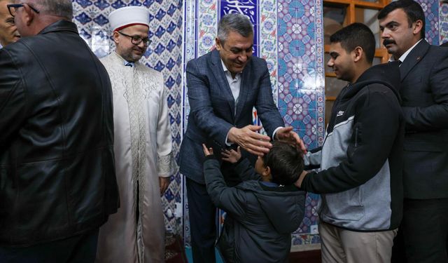 Vali Toros Miraç Kandil Programına Katıldı