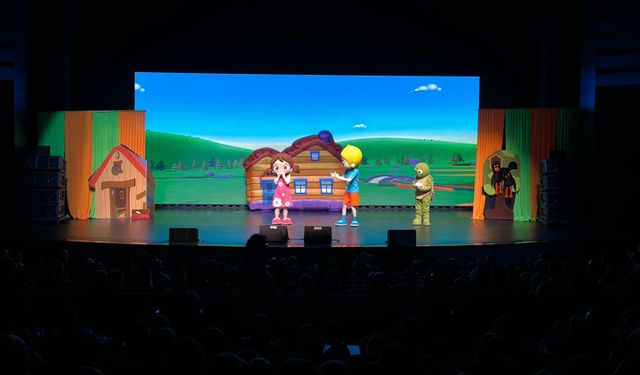 Niloya ve Arkadaşları "Sürpriz Yumurta Müzikali" ile Mersin’de