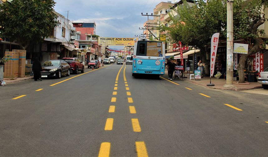 BÜYÜKŞEHİR TOROSLAR İLÇESİNİN HER CADDESİNİ YENİLİYOR