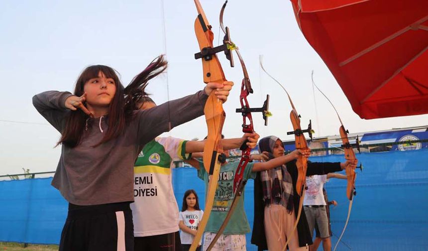 Erdemli Belediyesi Yaz Spor Okulları Başladı