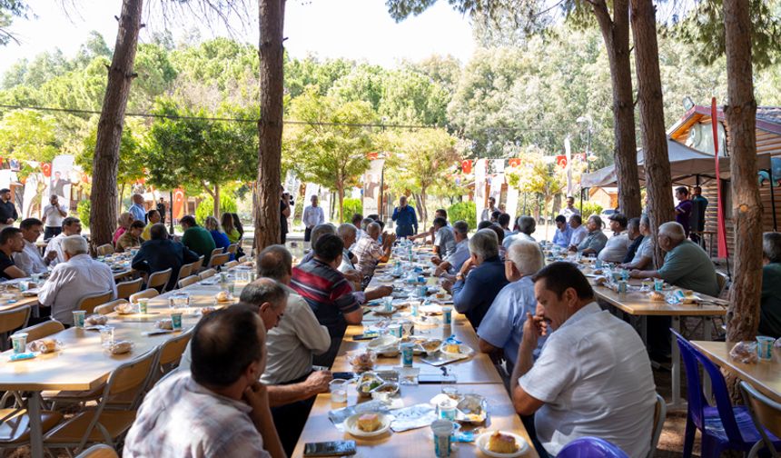 Toroslar'ın Muhtarları Gençlik Kampında