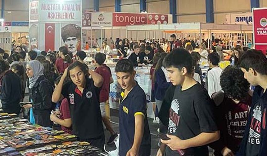 Mersin'de 10. CNR Kitap Fuarı
