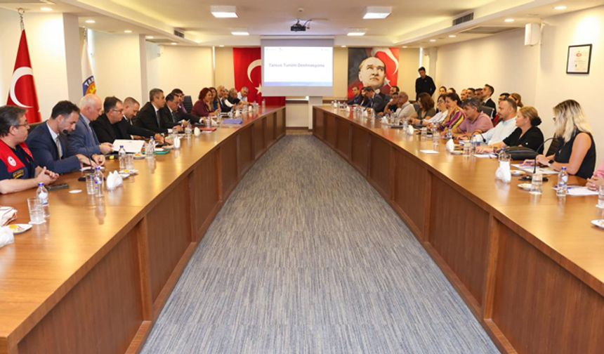 Valilikte Turizm Değerlendirme Toplantısı Yapıldı