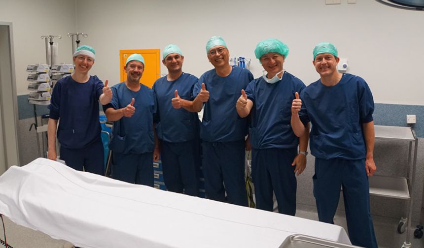 Organ Naklinde Türk cerrahların başarısı