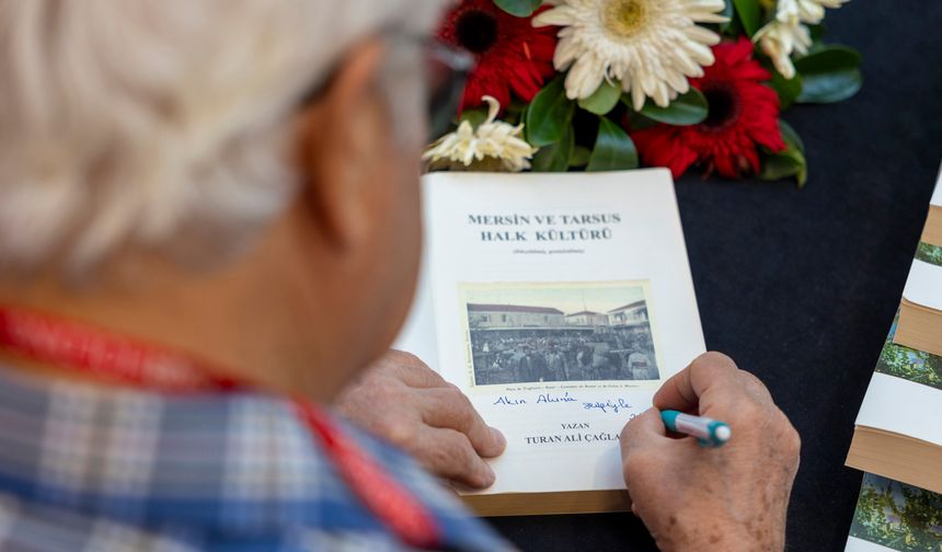 Büyükşehir Standında Yazarlar ve Okurlar Buluştu