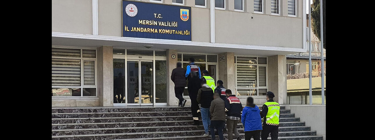 Göçmen Kaçakçılarına Operasyon