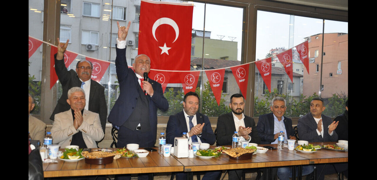 MHP Akdeniz İlçe’den İftar Yemeği