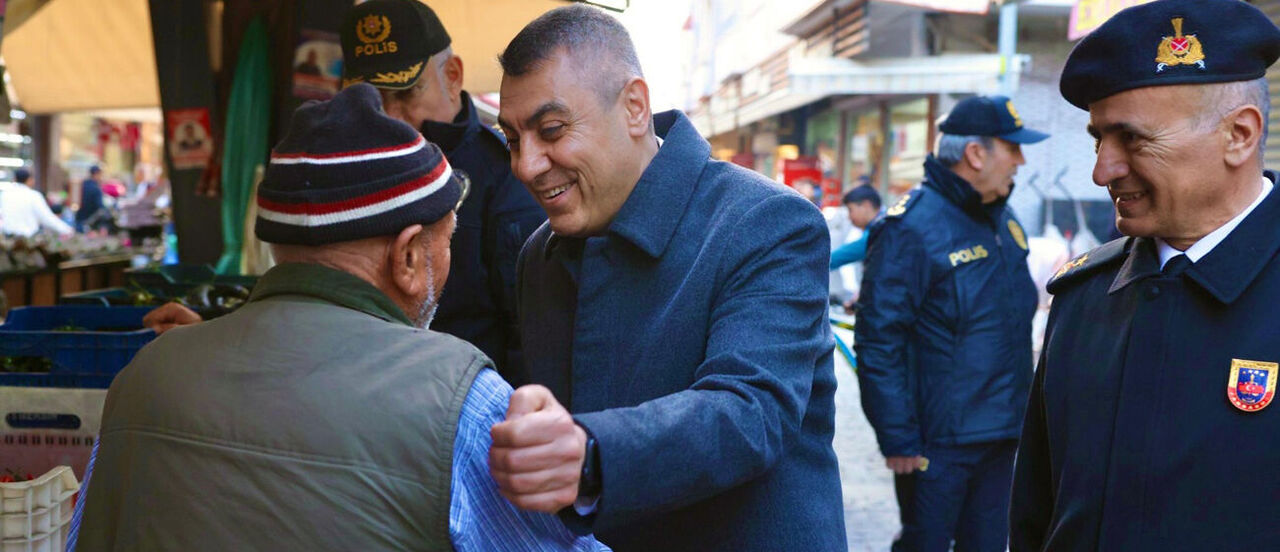 Mersin Valisi Atilla Toros'dan Esnaf Ziyareti