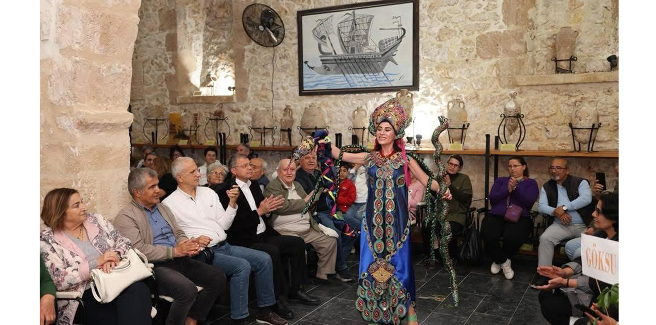 Amphora Müzesi’nde Kadın Temalı Defile İlgi Çekti