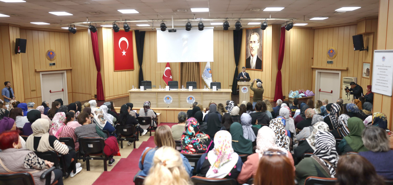 Akdeniz'den Toplumsal Farkındalık Paneli