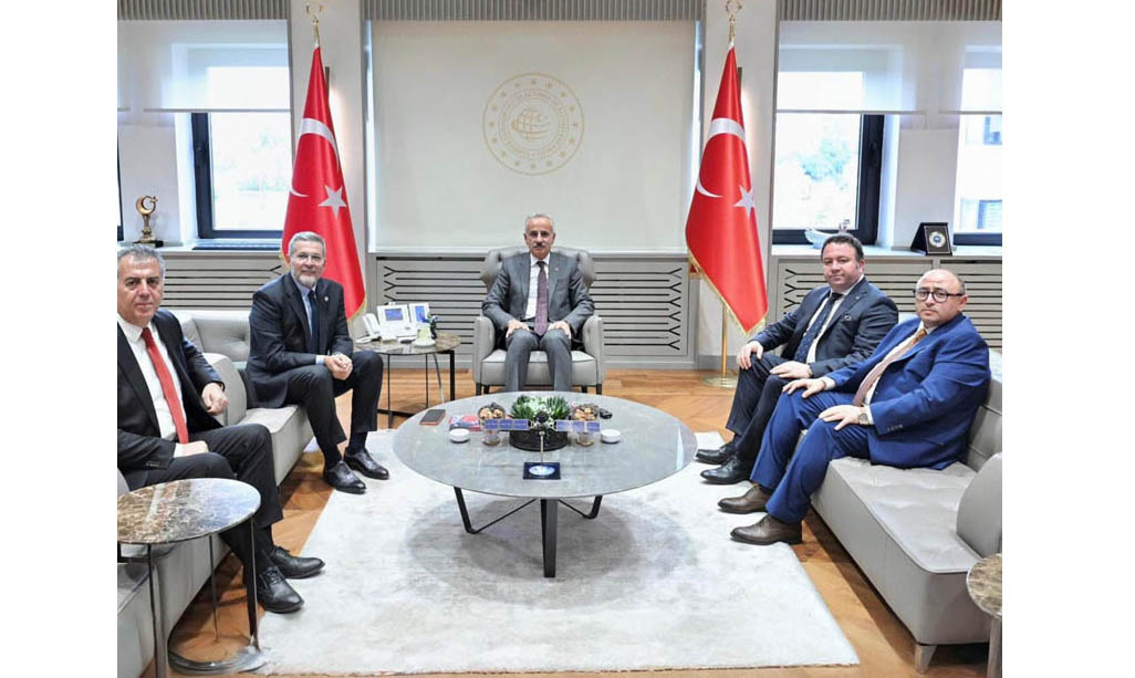 Uysal, Mersin’in Ulaşım Yatırımları İçin Temaslarını Sürdürüyor