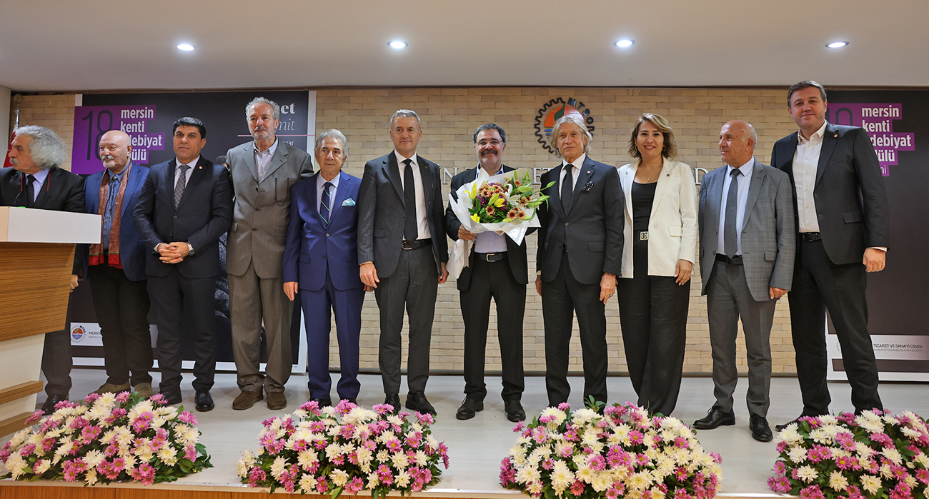 Mersin Kenti Edebiyat Ödülü Ahmet Ümit’in