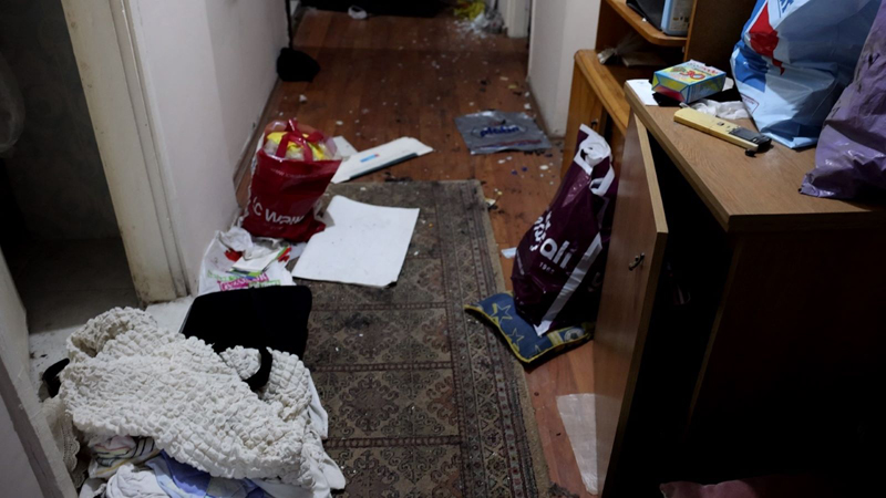 Akdeniz İlçesinde Çöp Ev Boşaltıldı