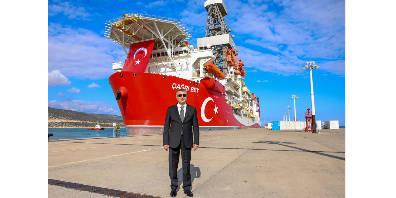 Vali Toros Çağrı Bey Gemisi’ni Uğurladı